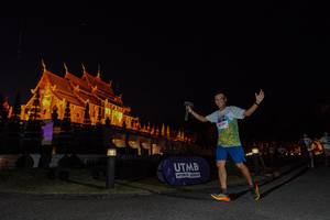 BIB: 391
                            <button type="button" onclick="openModal(22289763)" class="btn btn-primary btn-sm float-right btn-popup" data-toggle="modal" data-target=".modal-high-quality">
                        <i class="fas fa-shopping-cart"></i> Add to Cart
                    </button>
                                            <button type="button" onclick="isThisMe(22289763, true)" class="btn btn-success btn-sm float-right btn-popup btn-isme hidden" data-toggle="tooltip" data-placement="bottom" title="นี่คือรูปของคุณใช่ไหม คลิกที่นี่เพื่อเอาเข้าอัลบั้ม">
                        <i class="fas fa-plus"></i> Add to album
                    </button>
                    <button type="button" onclick="isThisMe(22289763, false)" class="btn btn-warning btn-sm float-right btn-popup btn-isnotme hidden">
                        <i class="fas fa-ban"></i> Remove from album
                    </button>